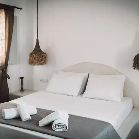 Bianco Diverso Imerovigli (Santorini)
