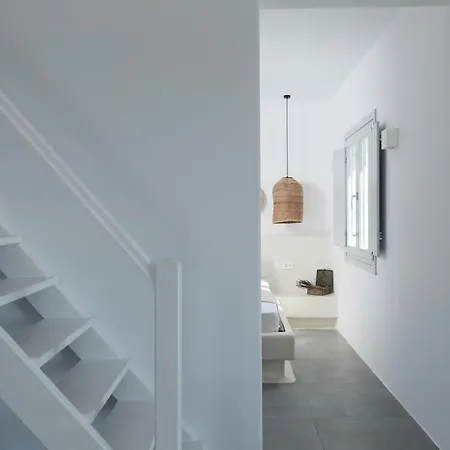 Villa Bianco Diverso Imerovigli (Santorini)